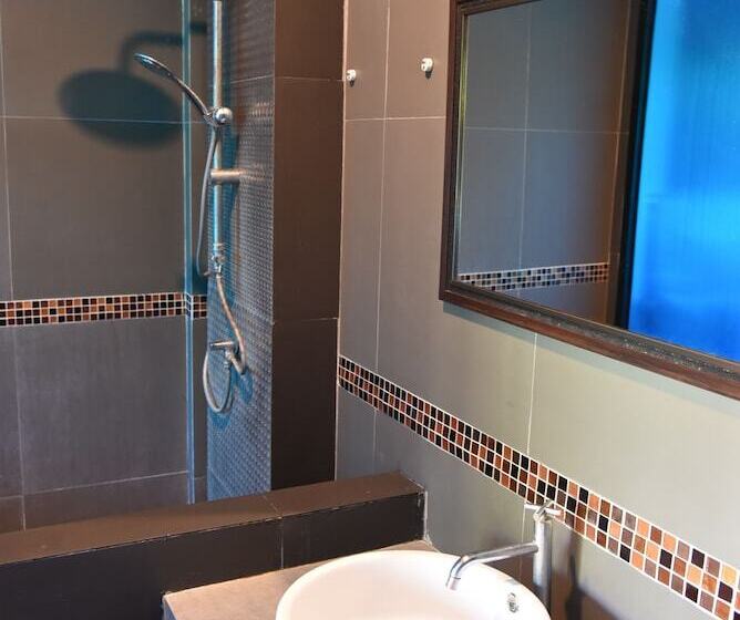 デラックスファミリールーム, San Pita