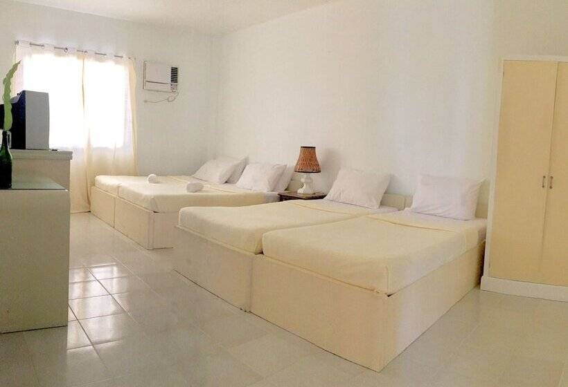 디럭스 트리플 룸, Seabird International Resort