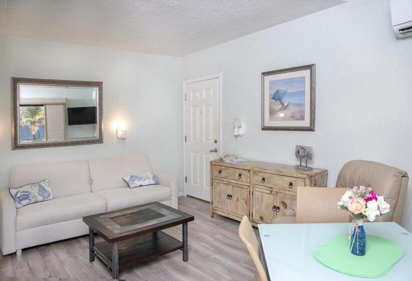 شقة غرفة نوم واحدة مطلة علي البحر مزوَّدة بشُرفة, Windjammer Resort And Beach Club