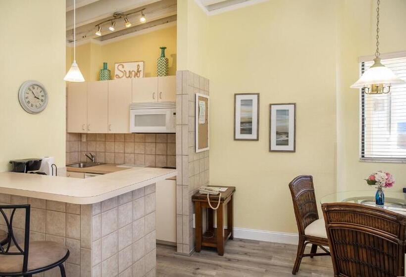 شقة غرفة واحدة مزودة بتراس, Windjammer Resort And Beach Club