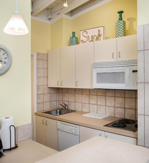 شقة غرفة واحدة مزودة بتراس, Windjammer Resort And Beach Club