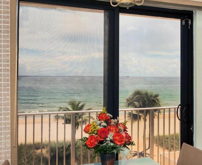 شقة غرفة نوم واحدة مطلة علي البحر مزوَّدة بشُرفة, Windjammer Resort And Beach Club