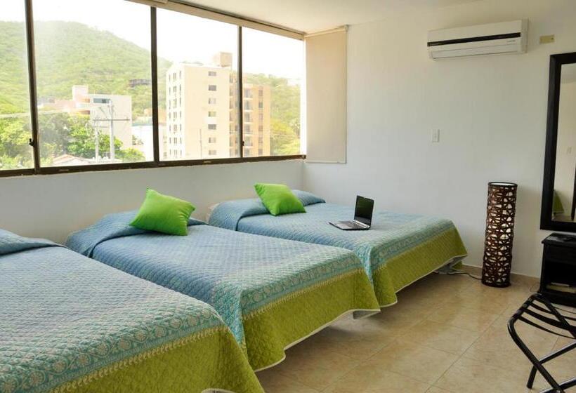 スタンダードトリプルルーム, Axis Inn By Geh Suites