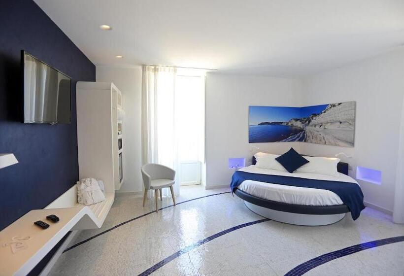 小型套房带海景, Zafran Boutique