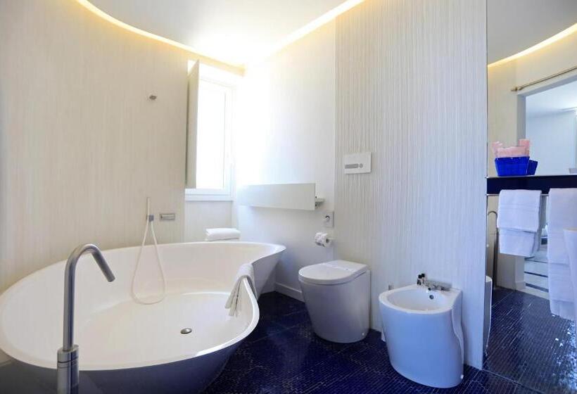 小型套房带海景, Zafran Boutique