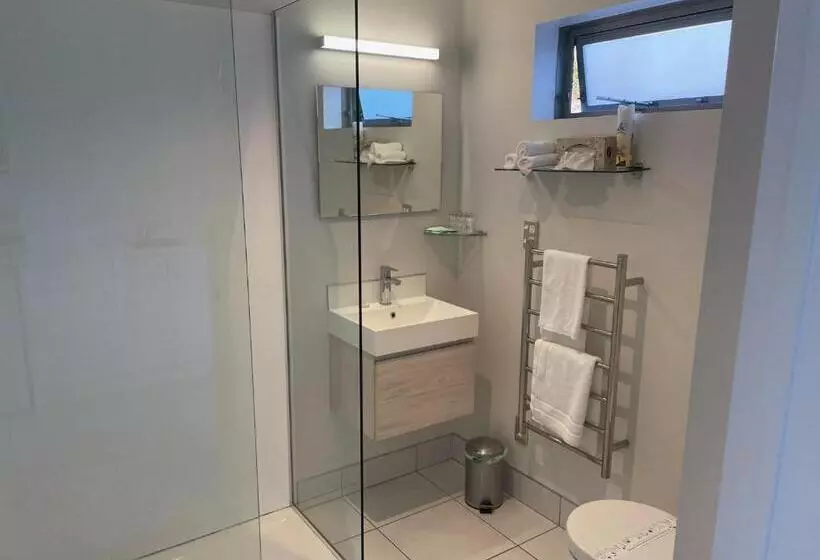 اتاق استاندارد با چشم‌انداز دریا, Carters By The Sea Beachside Studio Apartments