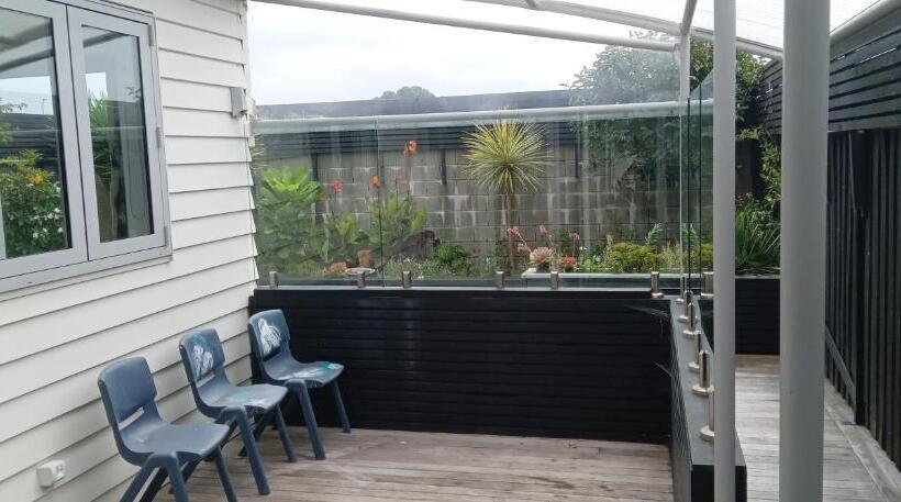 דירת שני חדרים, Carters By The Sea Beachside Studio Apartments