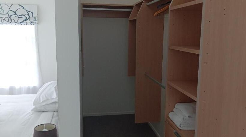 דירת שני חדרים, Carters By The Sea Beachside Studio Apartments