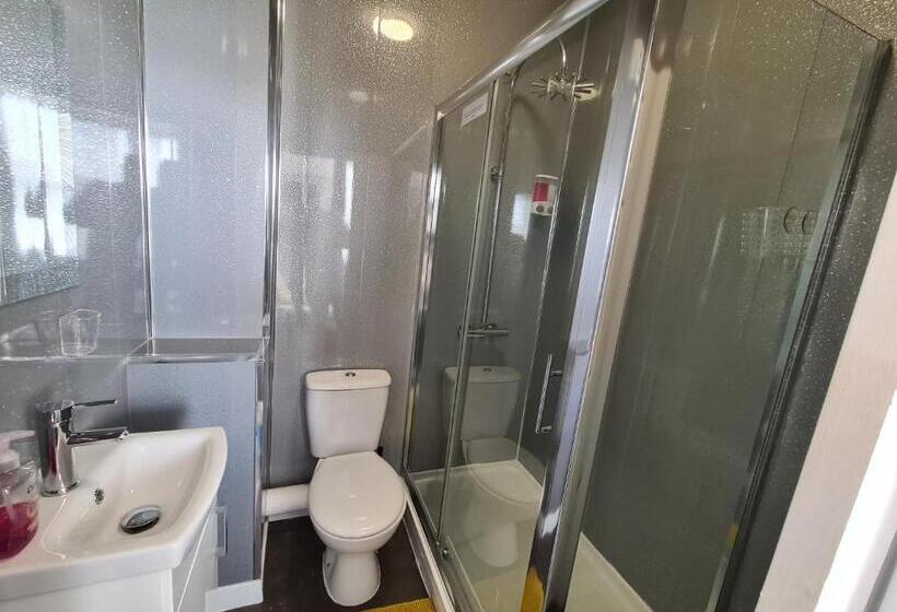 اتاق استاندارد, The Roslyn Guest House