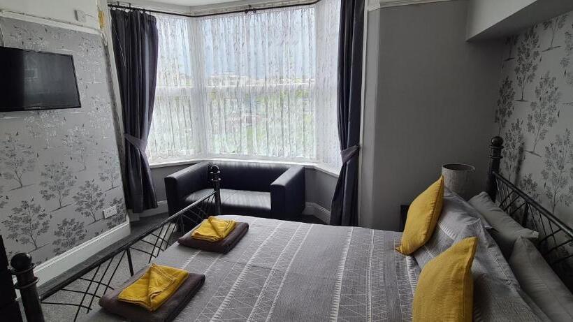 اتاق استاندارد, The Roslyn Guest House