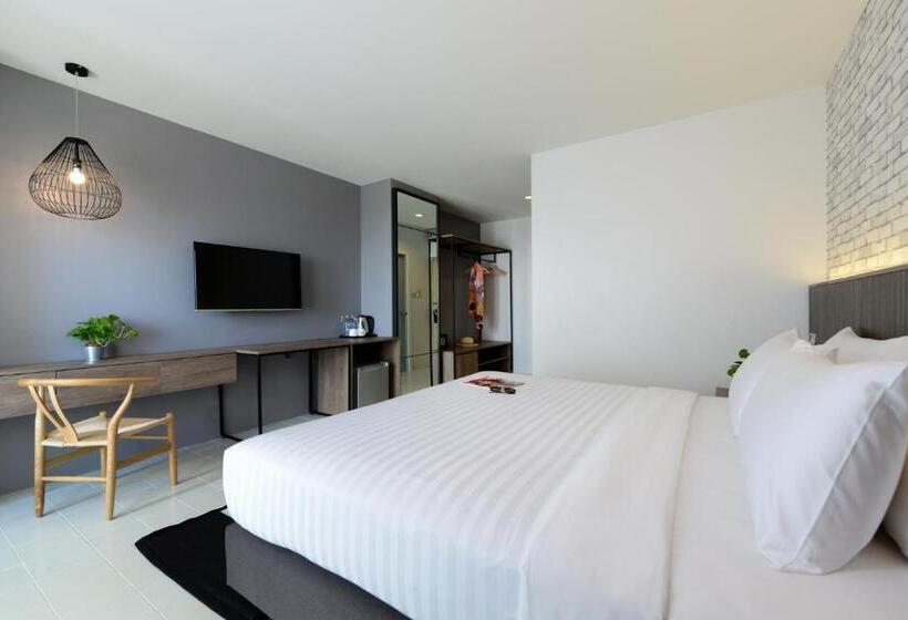 オーシャンビューデラックスルーム, Ruenthip Pattaya