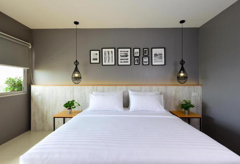 オーシャンビューデラックスルーム, Ruenthip Pattaya