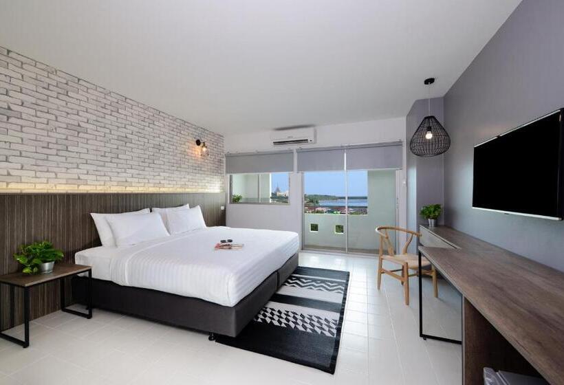 オーシャンビューデラックスルーム, Ruenthip Pattaya