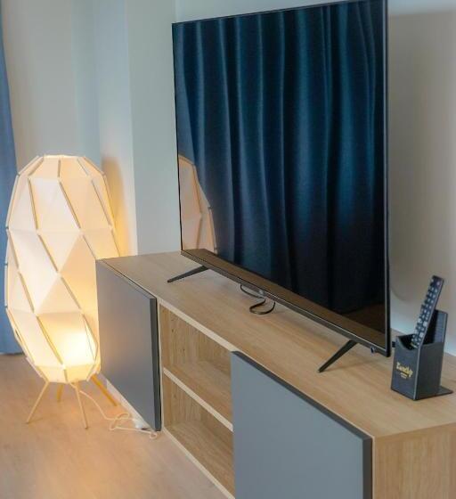 オーシャンビュースイート, Ruenthip Pattaya