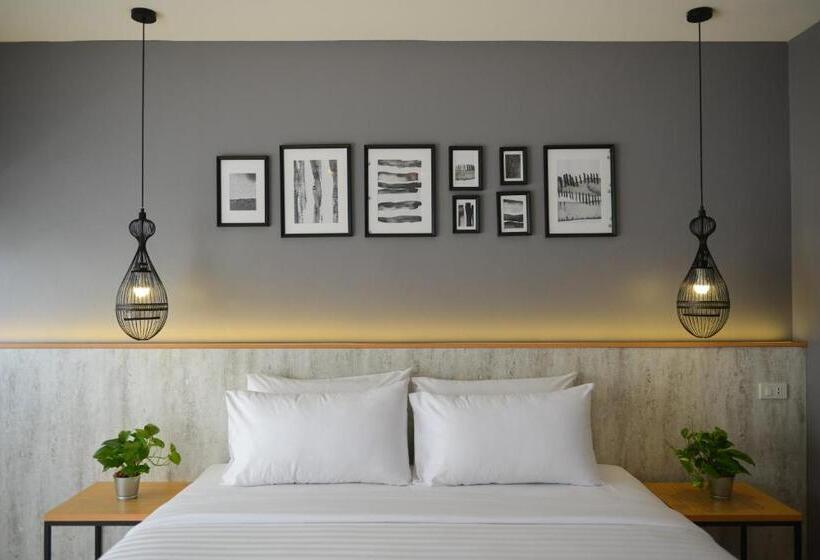 オーシャンビューデラックスルーム, Ruenthip Pattaya