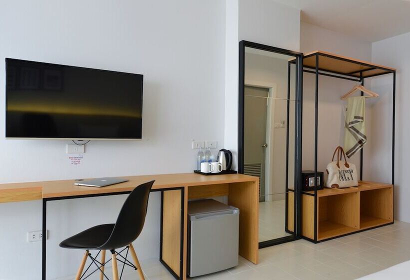 オーシャンビューデラックスルーム, Ruenthip Pattaya