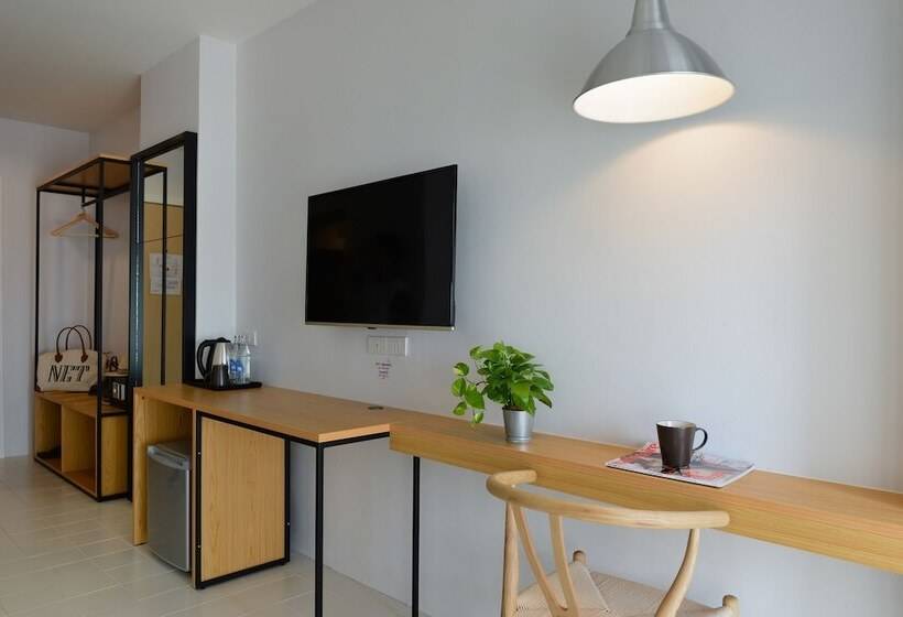 オーシャンビューデラックスルーム, Ruenthip Pattaya