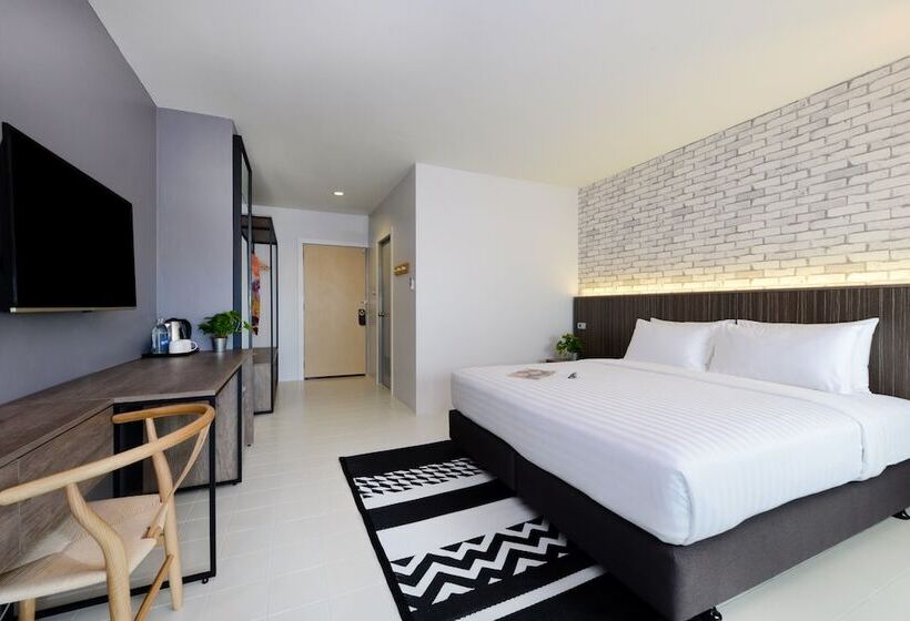 オーシャンビューデラックスルーム, Ruenthip Pattaya