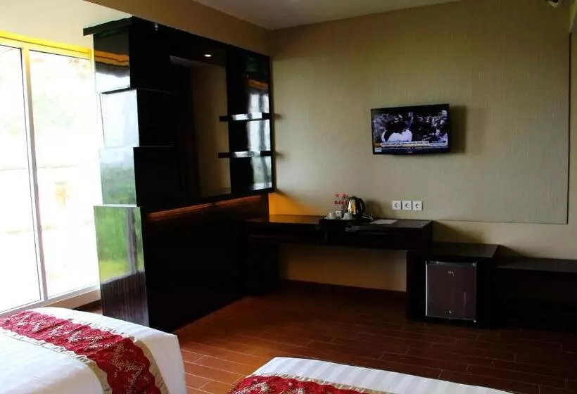 اتاق لوکس با چشمانداز باغ, The Belagri Hotel And Convention