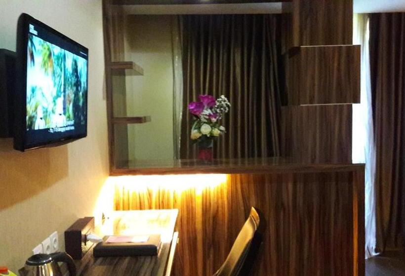 חדר דלוקס נוף לגינה, The Belagri Hotel And Convention