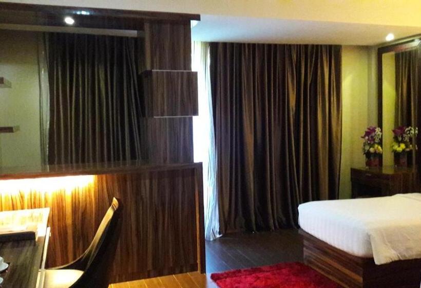 חדר דלוקס נוף לגינה, The Belagri Hotel And Convention