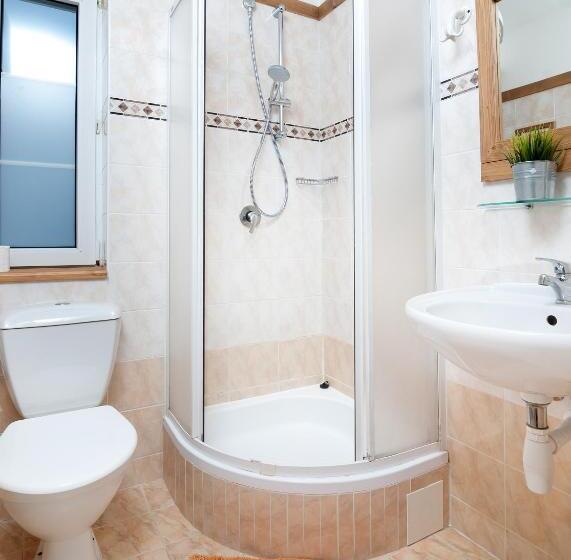 חדר סטנדרט לשלושה, Pension And Apartments Monika