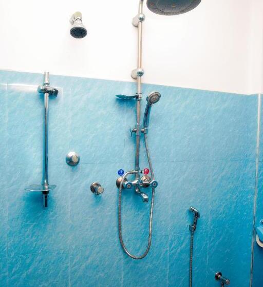 豪华三人间, Pearl Mirissa