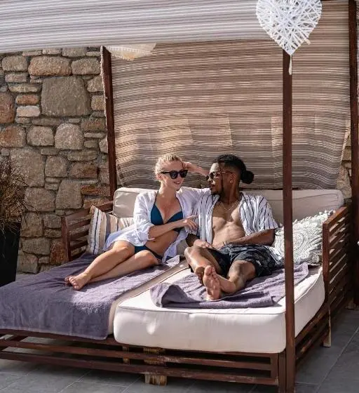 سوییت سوپریور, Costa Lindia Blue Star   Adults Only