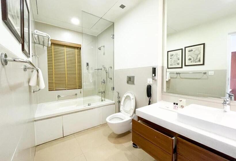 标准间, Acron Waterfront Resort