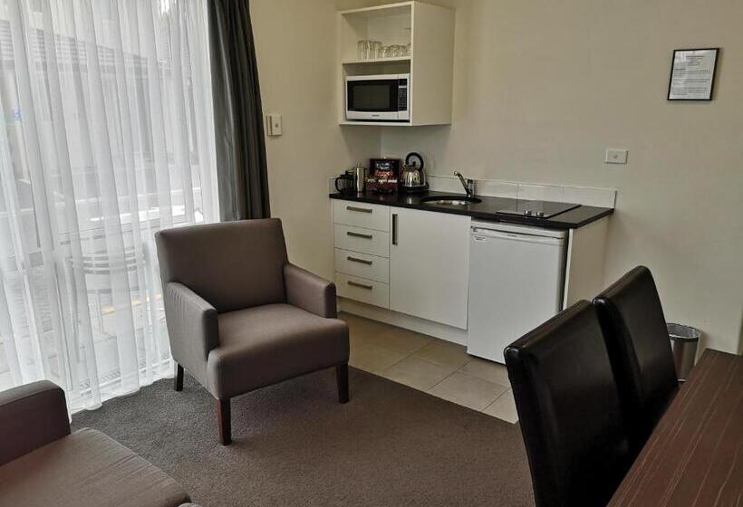 ２ベッドルームアパートメント, Airport Palms Motel