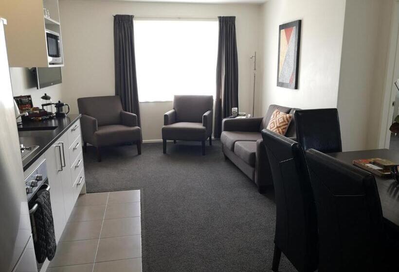 شقة 3 غرف, Airport Palms Motel