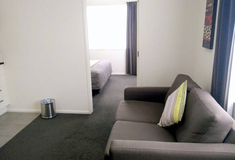 １ベッドルームアパートメント, Airport Palms Motel