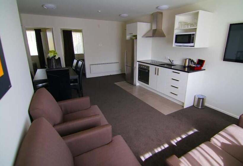 شقة 3 غرف, Airport Palms Motel