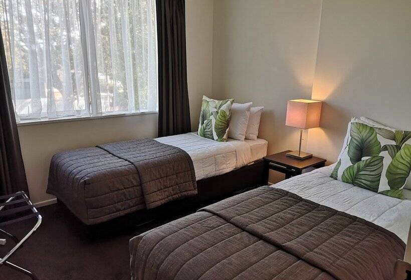 شقة 3 غرف, Airport Palms Motel