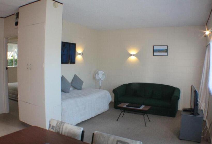 １ベッドルームアパートメント, Ala Moana Motel