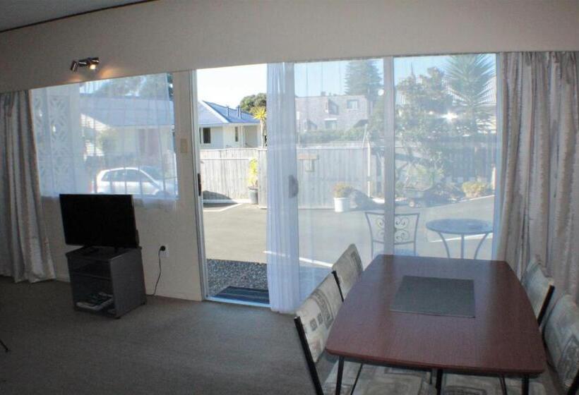 １ベッドルームアパートメント, Ala Moana Motel