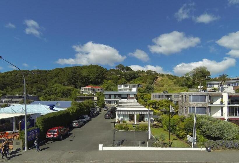 スタンダードスタジオ, Ala Moana Motel