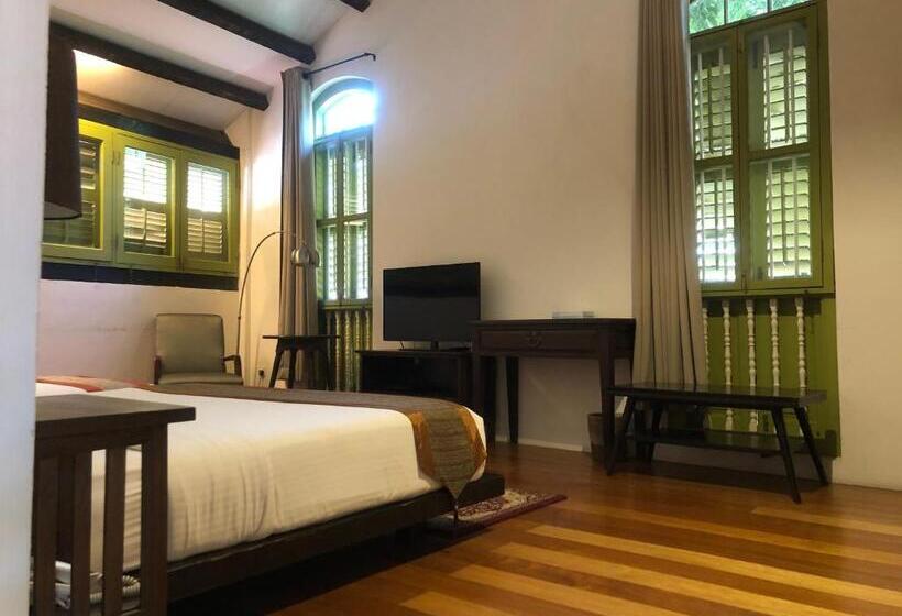 家庭套房, Spices