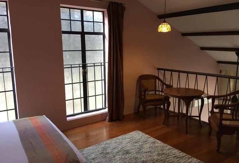 家庭套房, Spices