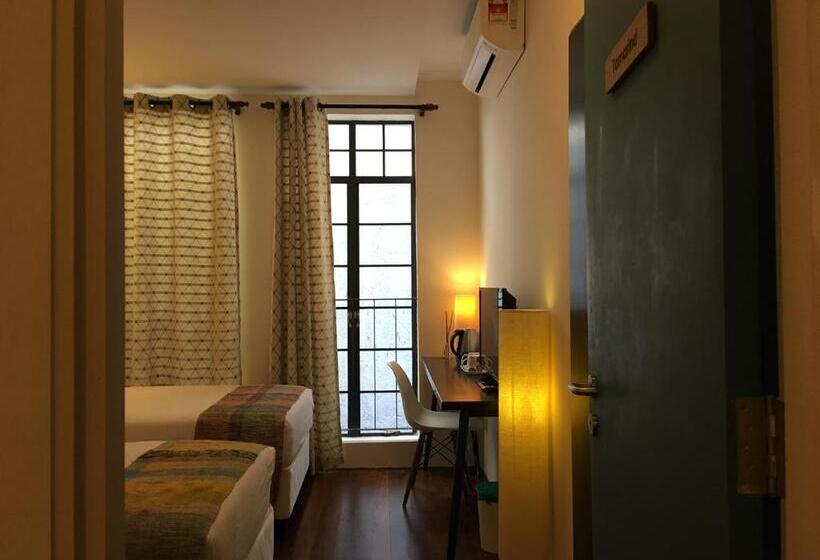 标准单人间, Spices