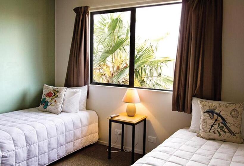 דירת חדר, Blenheim Palms Motel