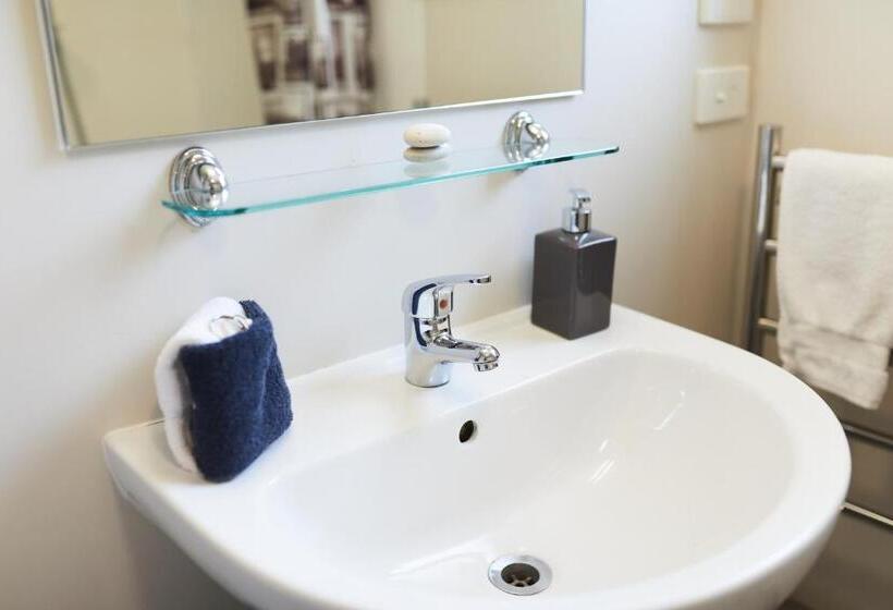 דירת חדר, Blenheim Palms Motel