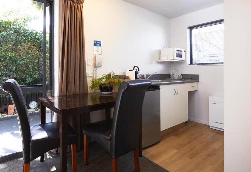 סוויטה עם ג'קוזי, Blenheim Palms Motel