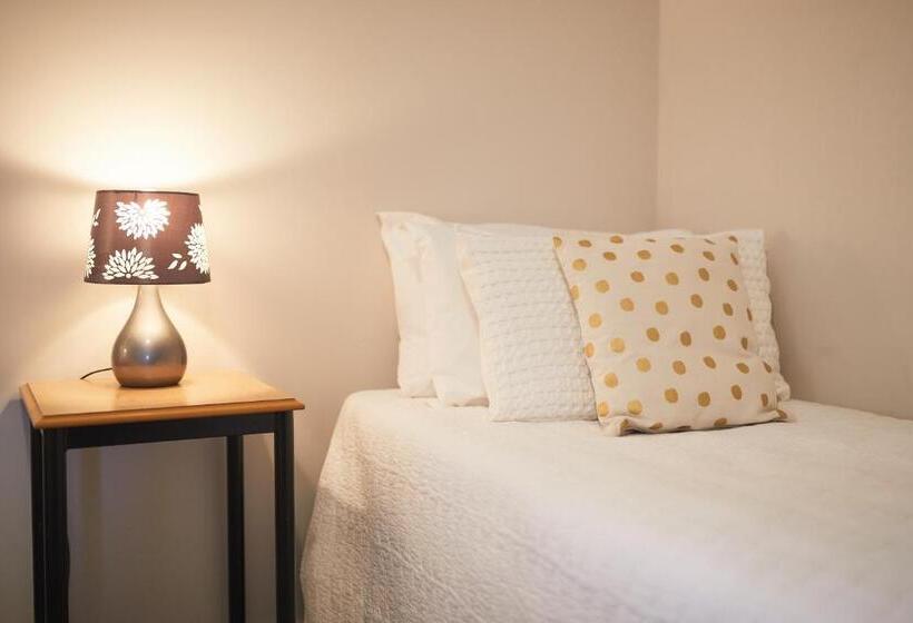 דירת שני חדרים, Blenheim Palms Motel