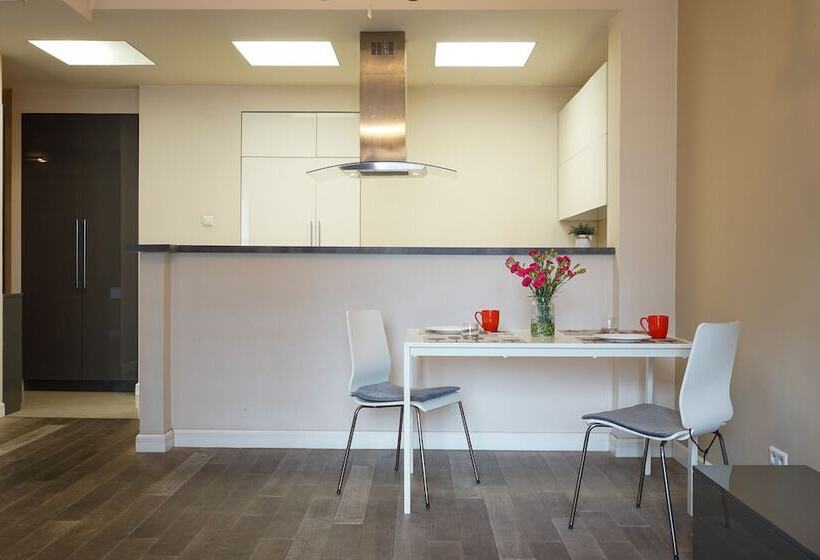 Апартаменты 1 Спальня, Chopin Apartments   Platinum Towers