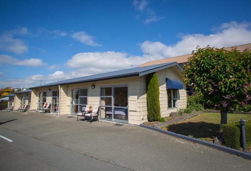 استودیوی استاندارد, The Coast Motel