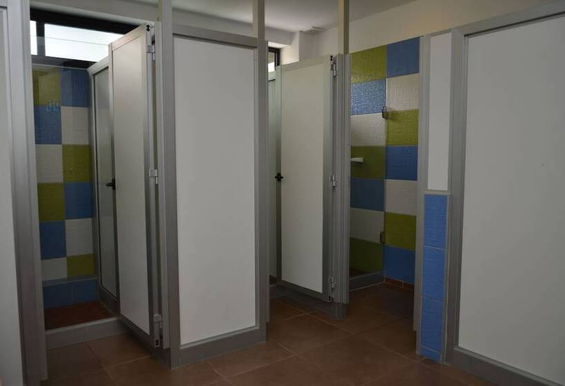 اتاق خانوادگی, Hostel & Suites Del Rio