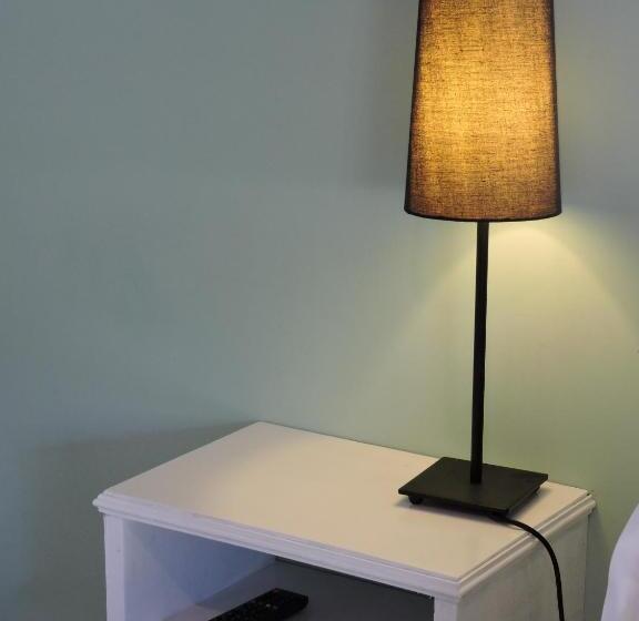 اتاق خانوادگی, Hostel & Suites Del Rio