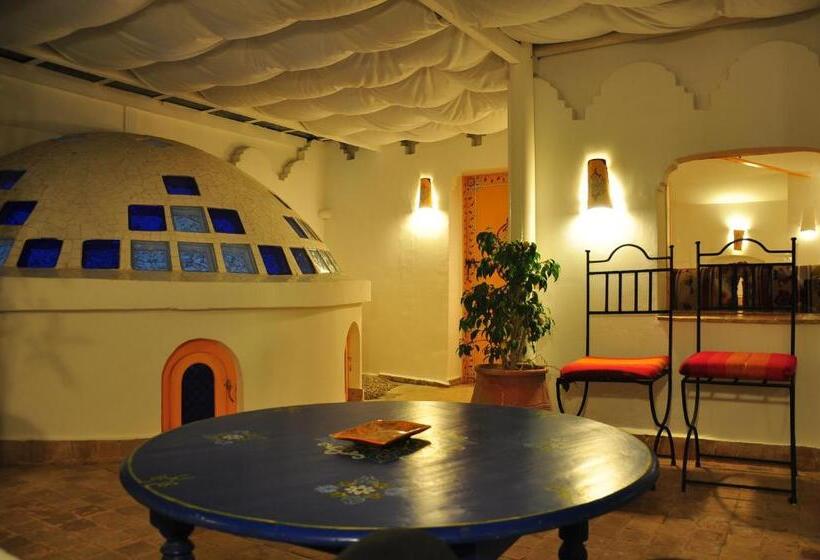 Deluxe Suite Sea View, Al Alba Hammam & Restaurant