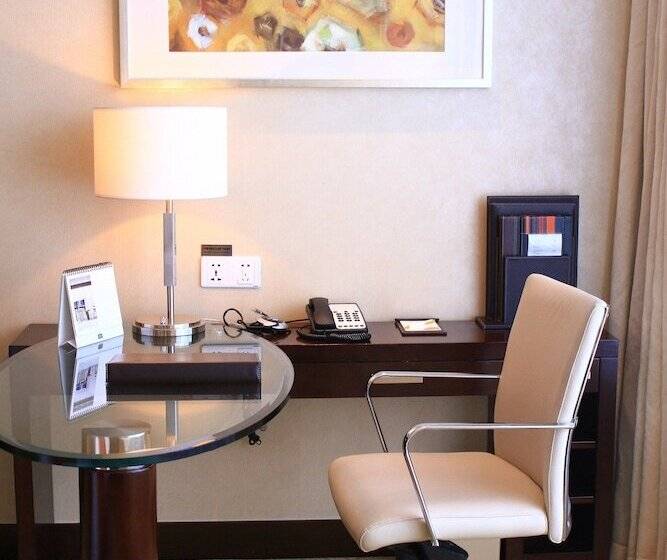 Президентский Люкс, Courtyard By Marriott Hangzhou Wulin